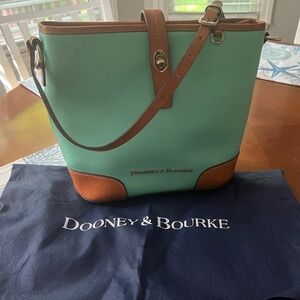 Dooney & Bourke Purse
